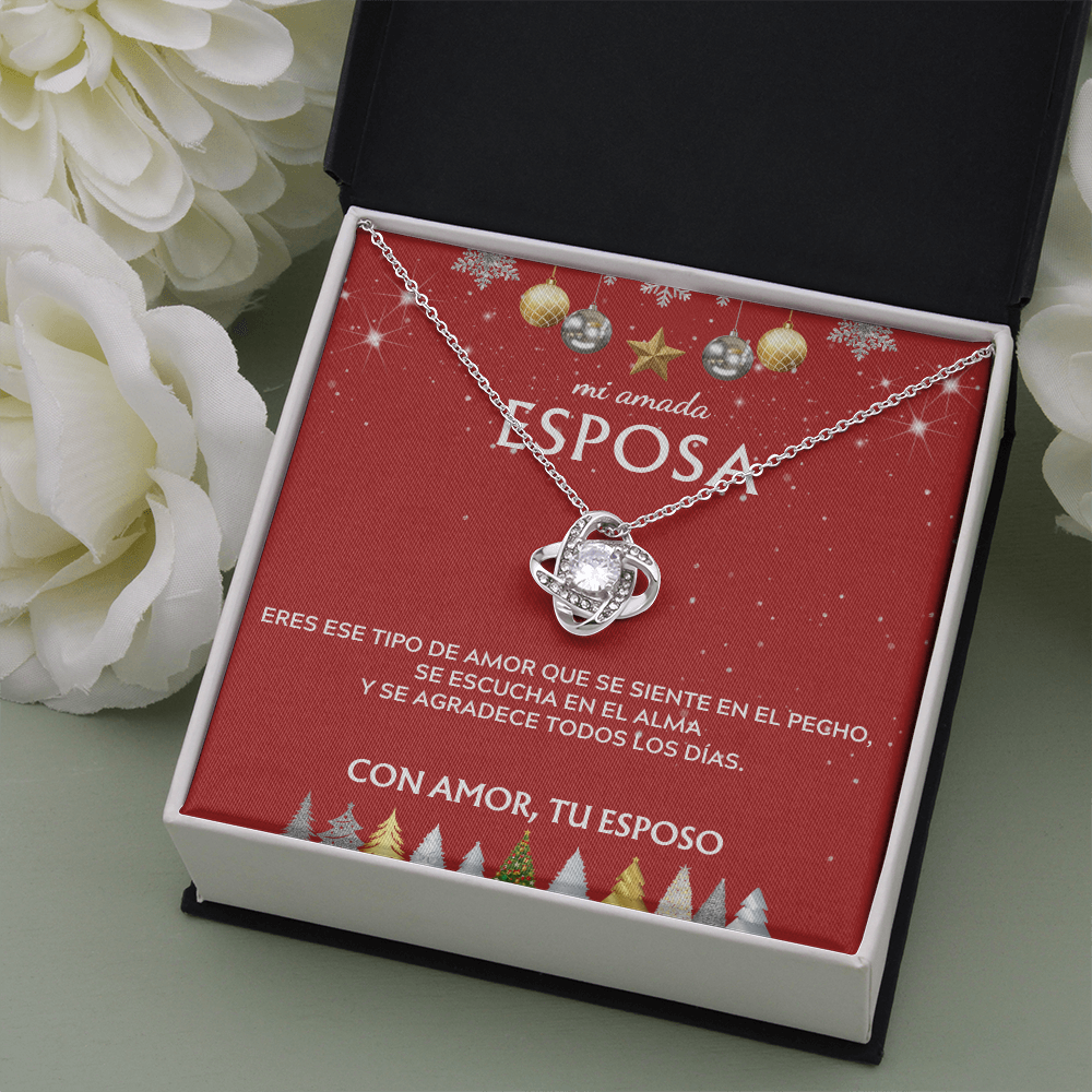 Mi amada esposa... con amor, tu esposo. Tarjeta navideña con collar de nudo de amor.