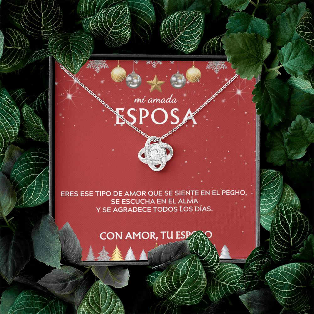 Mi amada esposa... con amor, tu esposo. Tarjeta navideña con collar de nudo de amor.