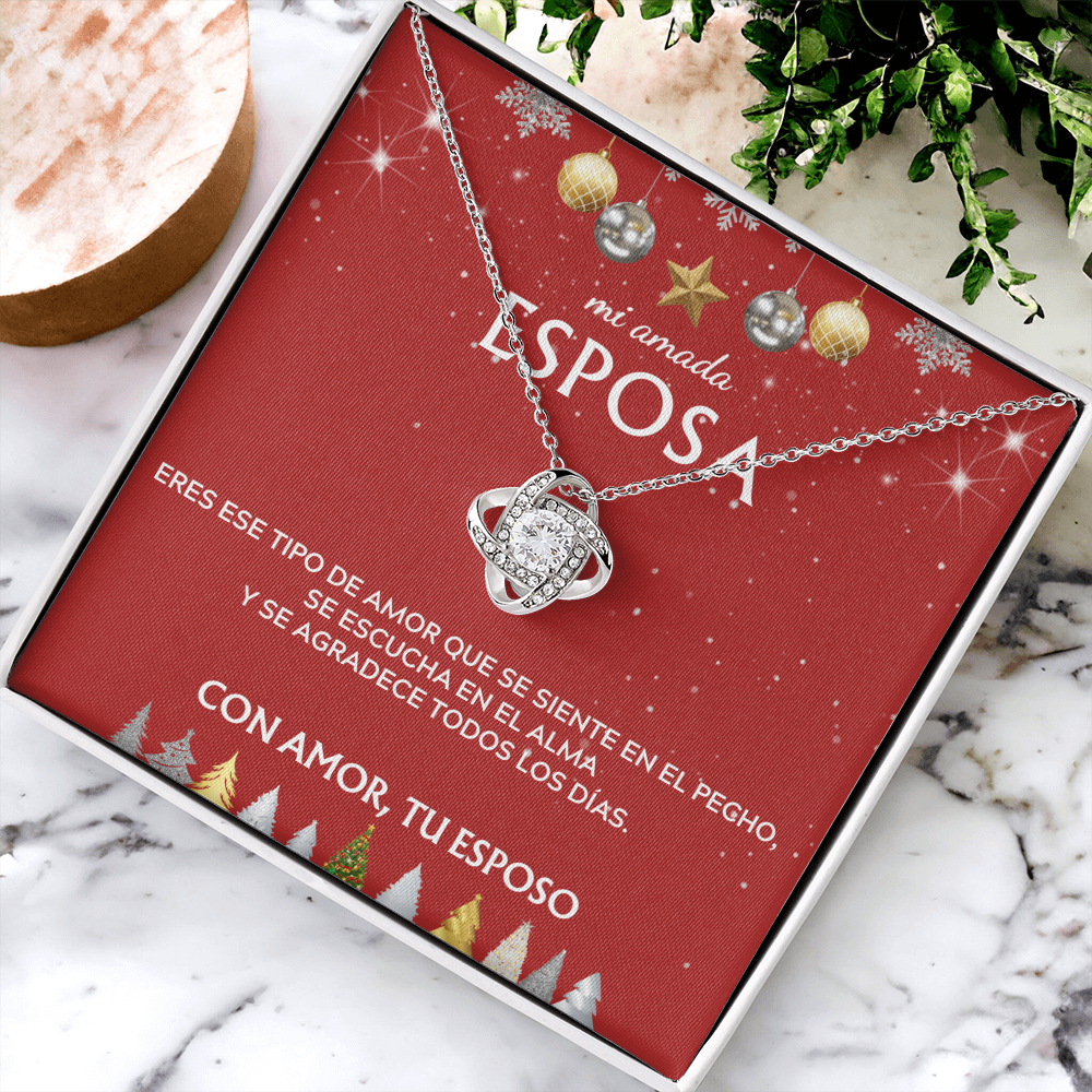 Mi amada esposa... con amor, tu esposo. Tarjeta navideña con collar de nudo de amor.