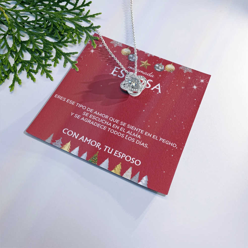 Mi amada esposa... con amor, tu esposo. Tarjeta navideña con collar de nudo de amor.
